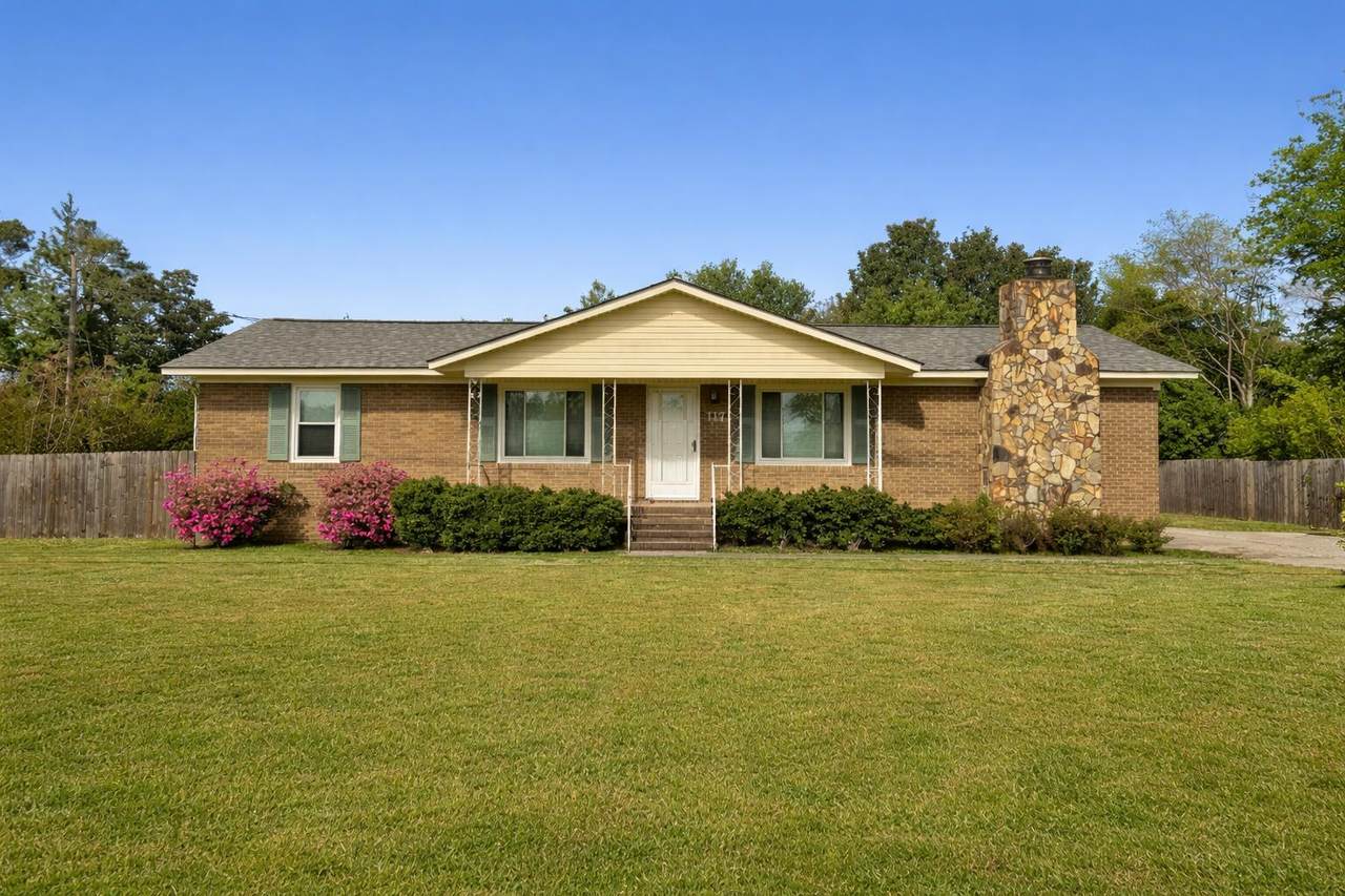 117 Buckboard Drive - Photo 1