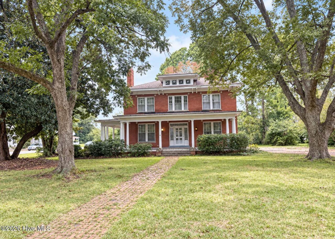 103 Pender Street - Photo 1