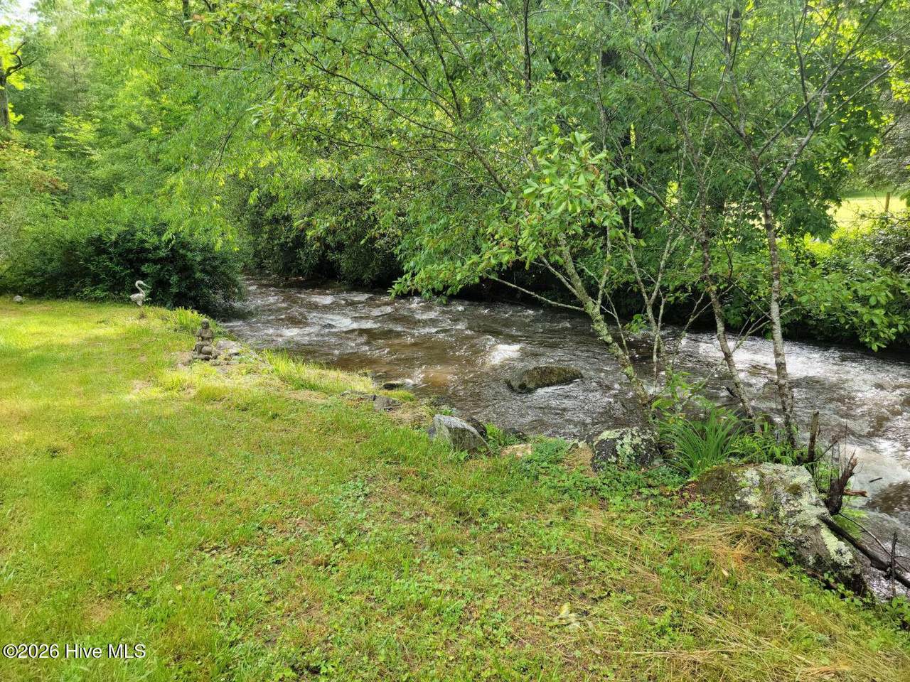 https://bt-photos.global.ssl.fastly.net/ncreg/1280_boomver_1_9fd151d8f4cf84b2853cd012600049d3-2.jpg
