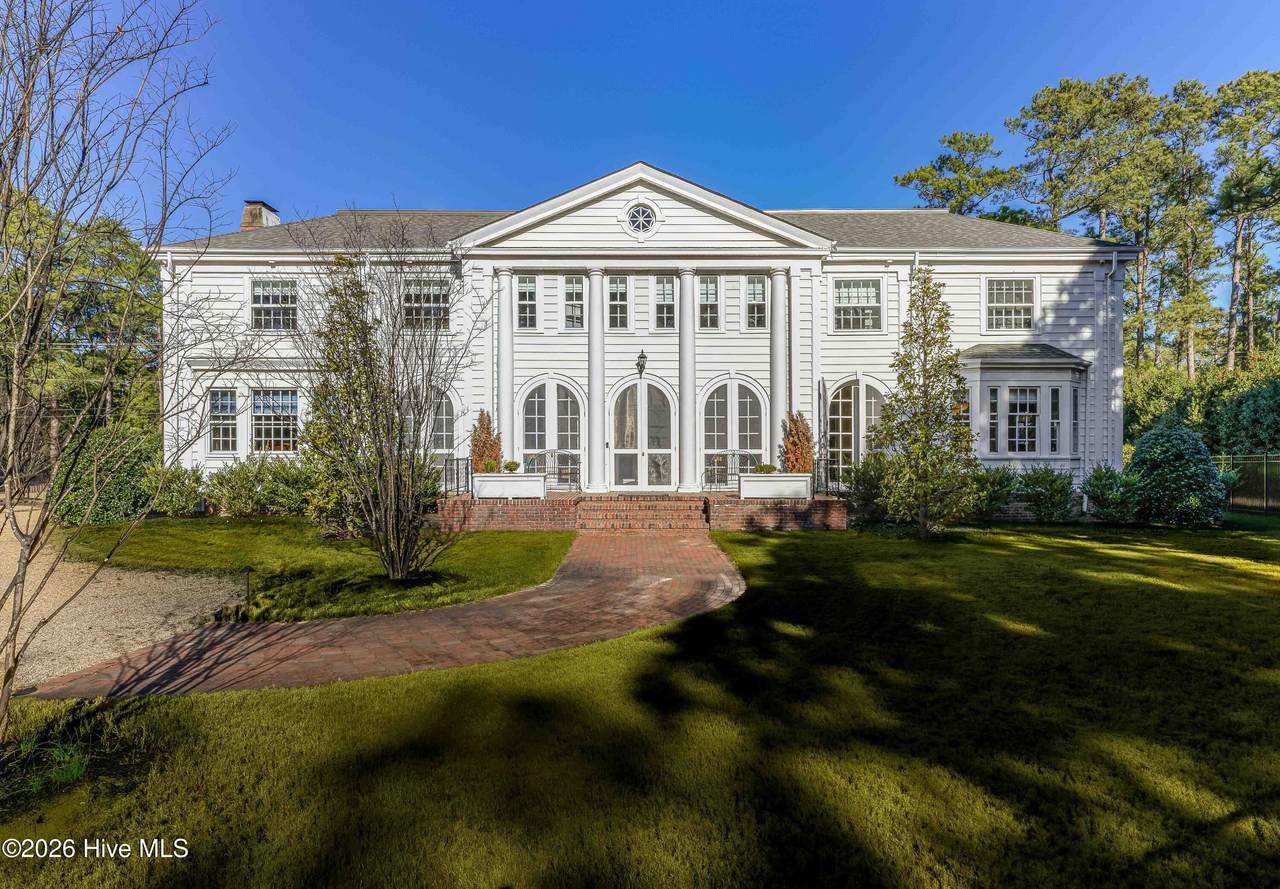 12 Barrett Road - Photo 1