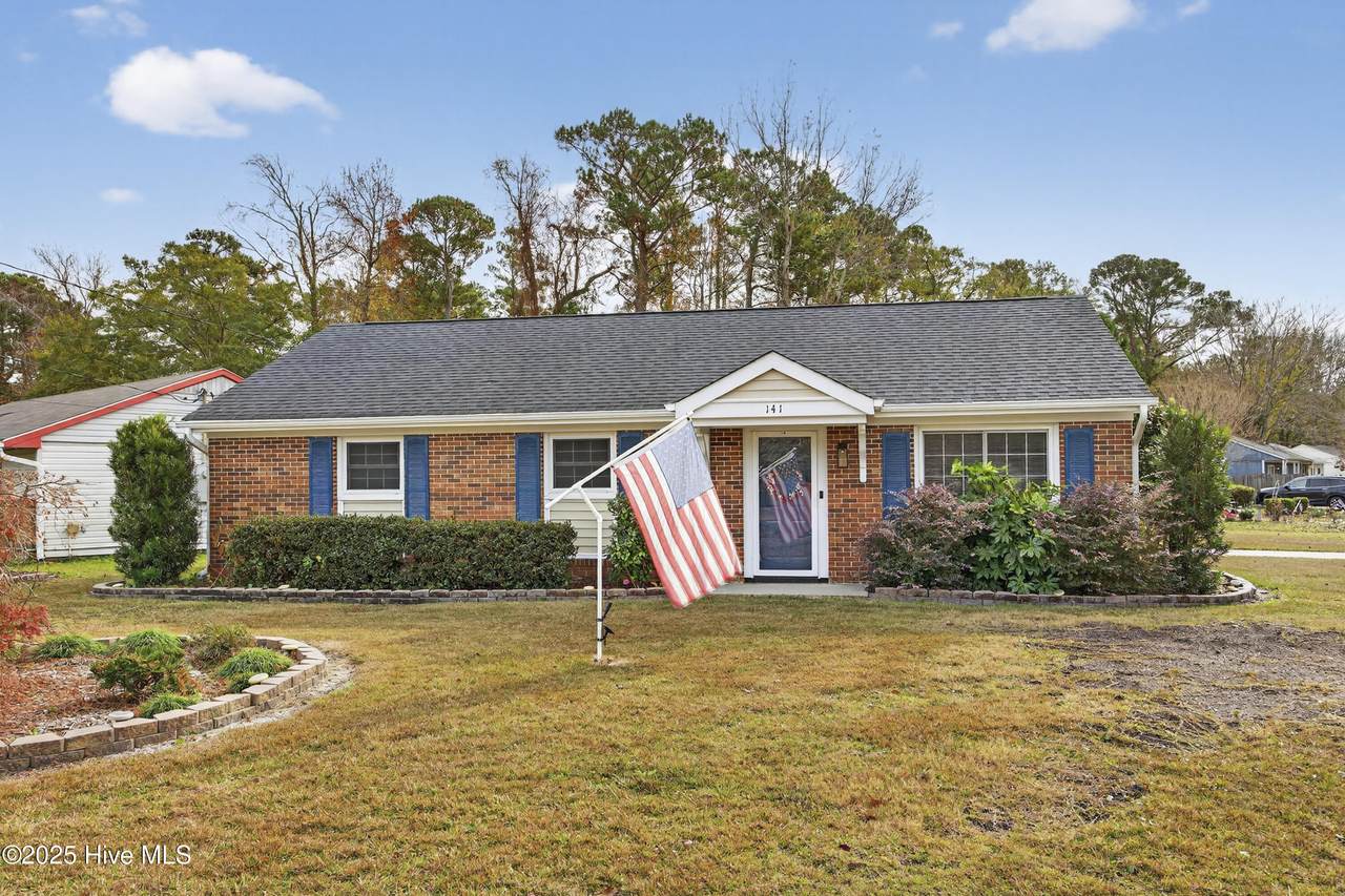 141 Southwold Drive - Photo 1