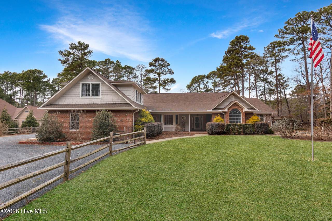 133 Joels Circle - Photo 1