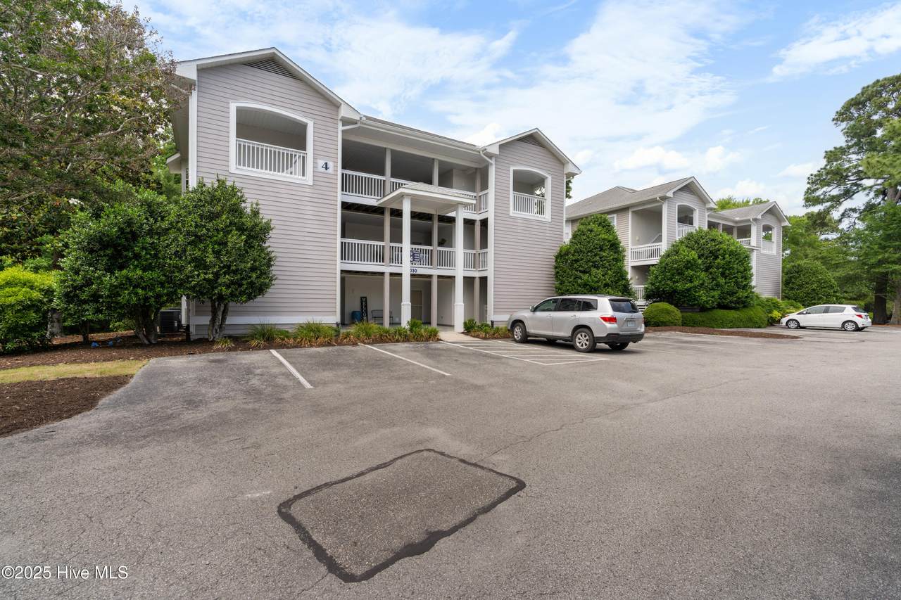 3030 Marsh Winds Circle - Photo 1