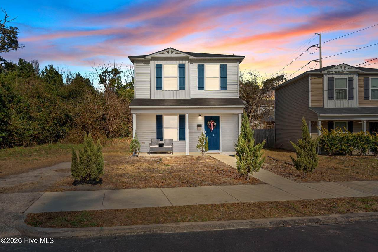 917 Grace Street - Photo 1