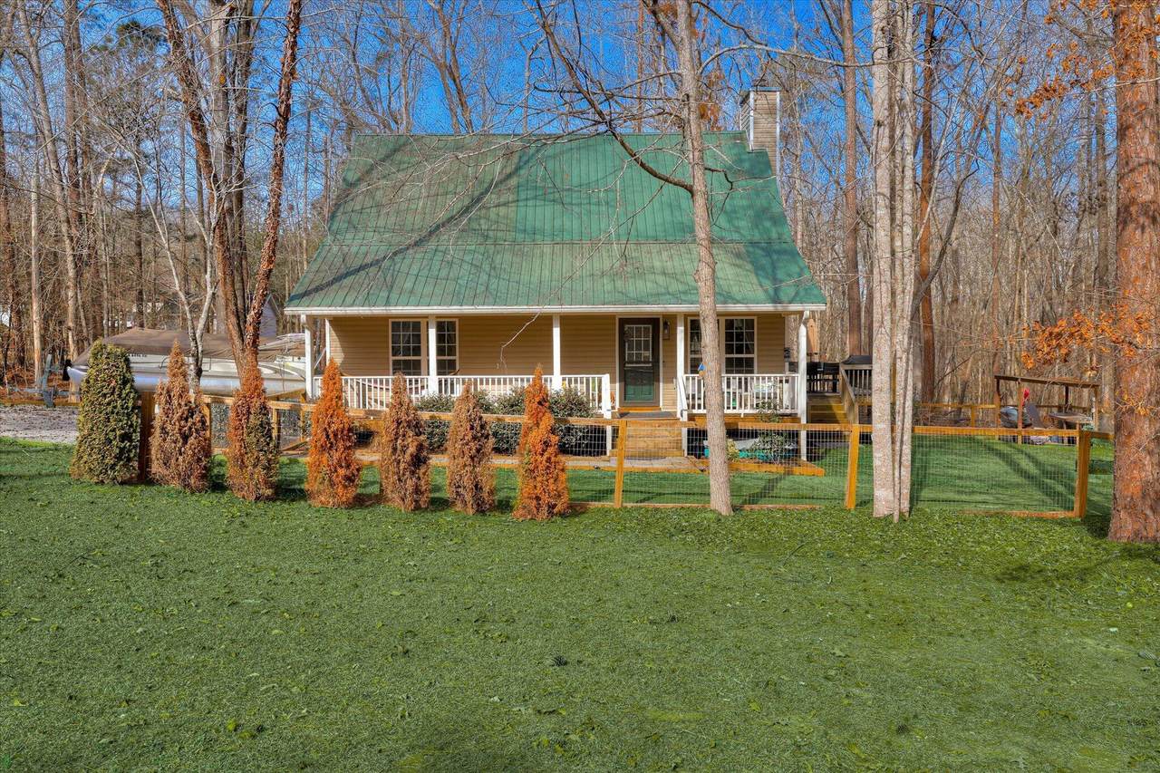 1442 Shore Line Drive - Photo 1