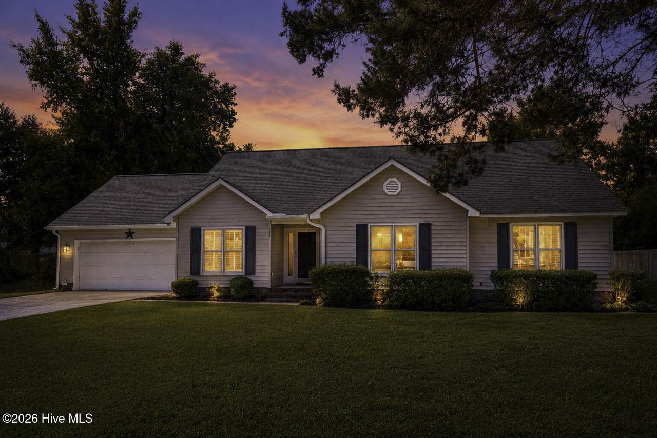 322 Oakland Drive - Photo 1