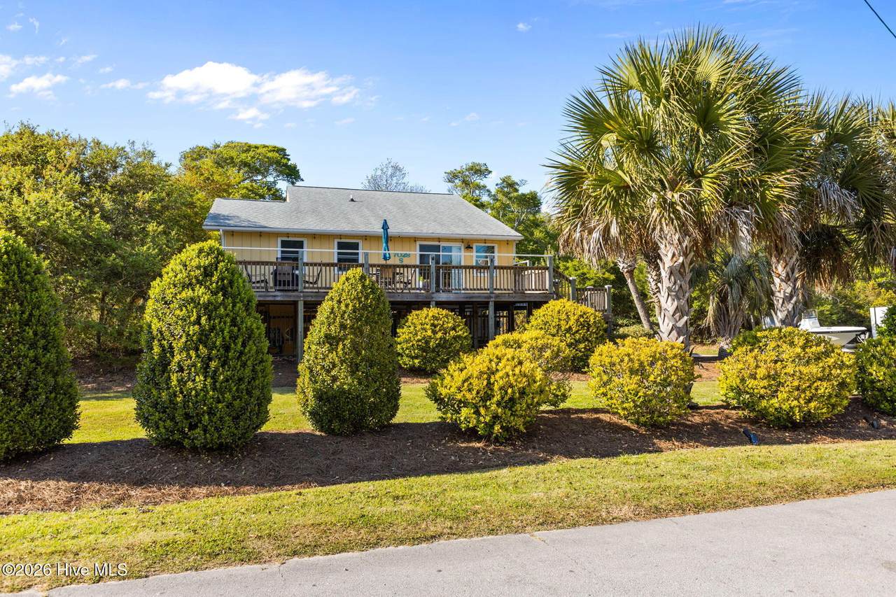 7028 Archers Creek Drive - Photo 1