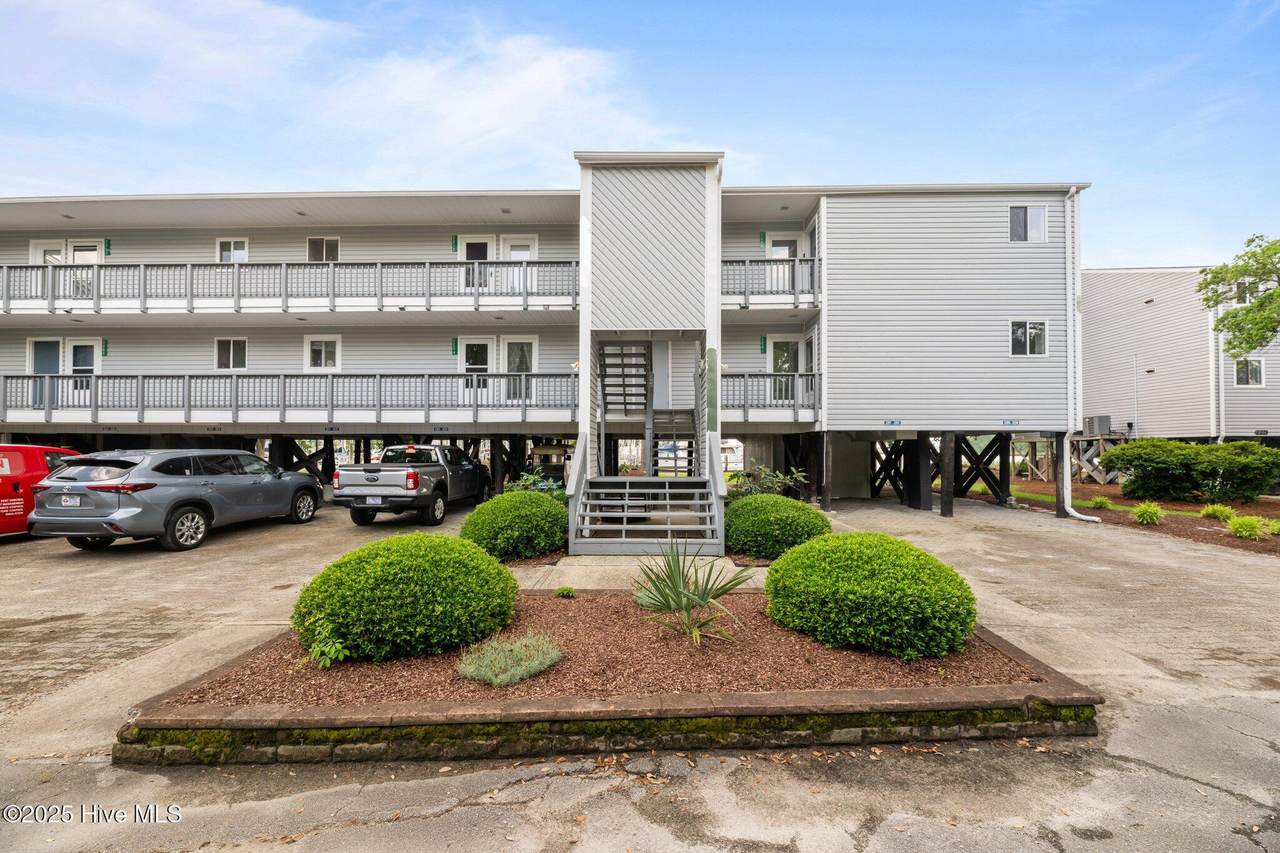 2201 Harbourside Drive - Photo 1