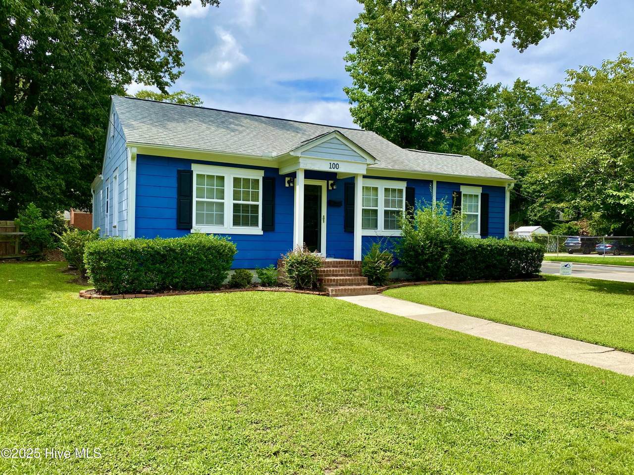 100 Eastern Street - Photo 1