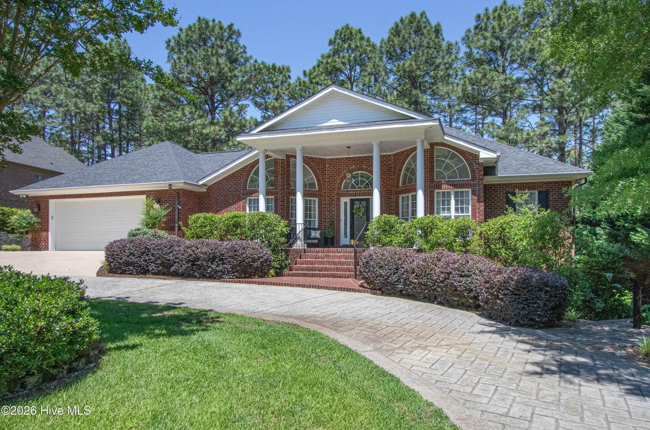31 Juniper Creek Boulevard - Photo 1