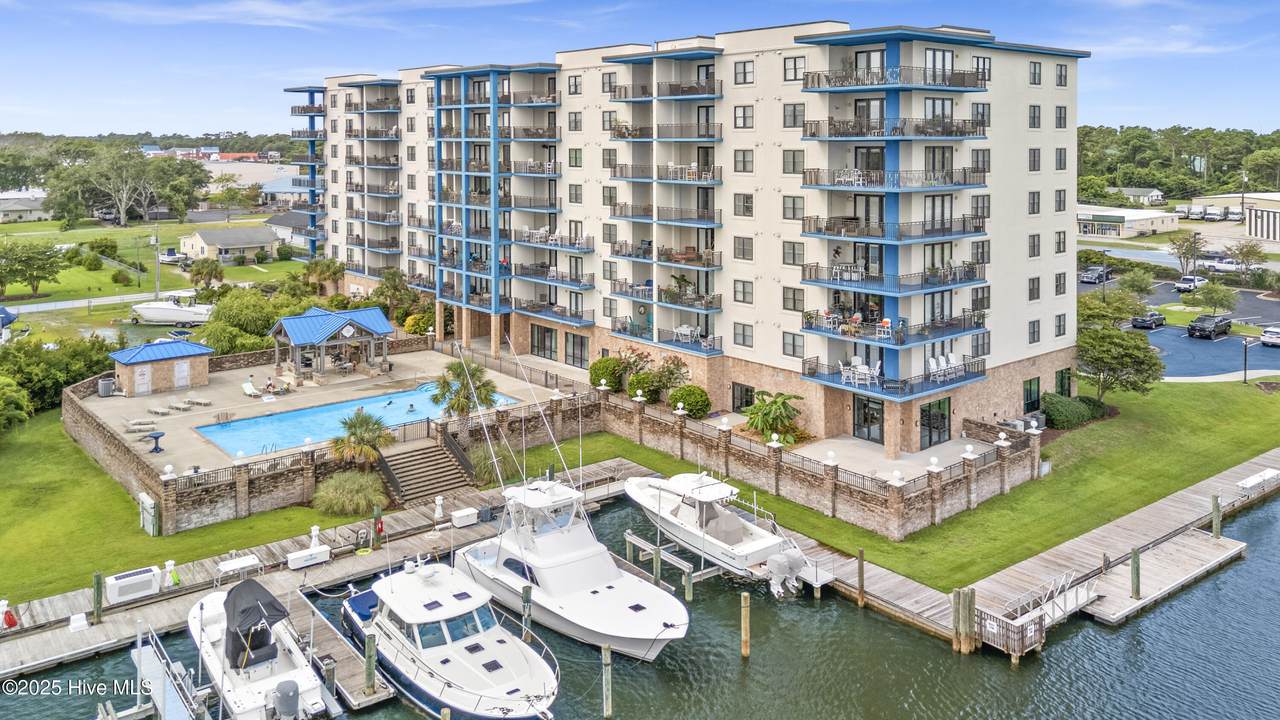 4425 Arendell Street - Photo 1