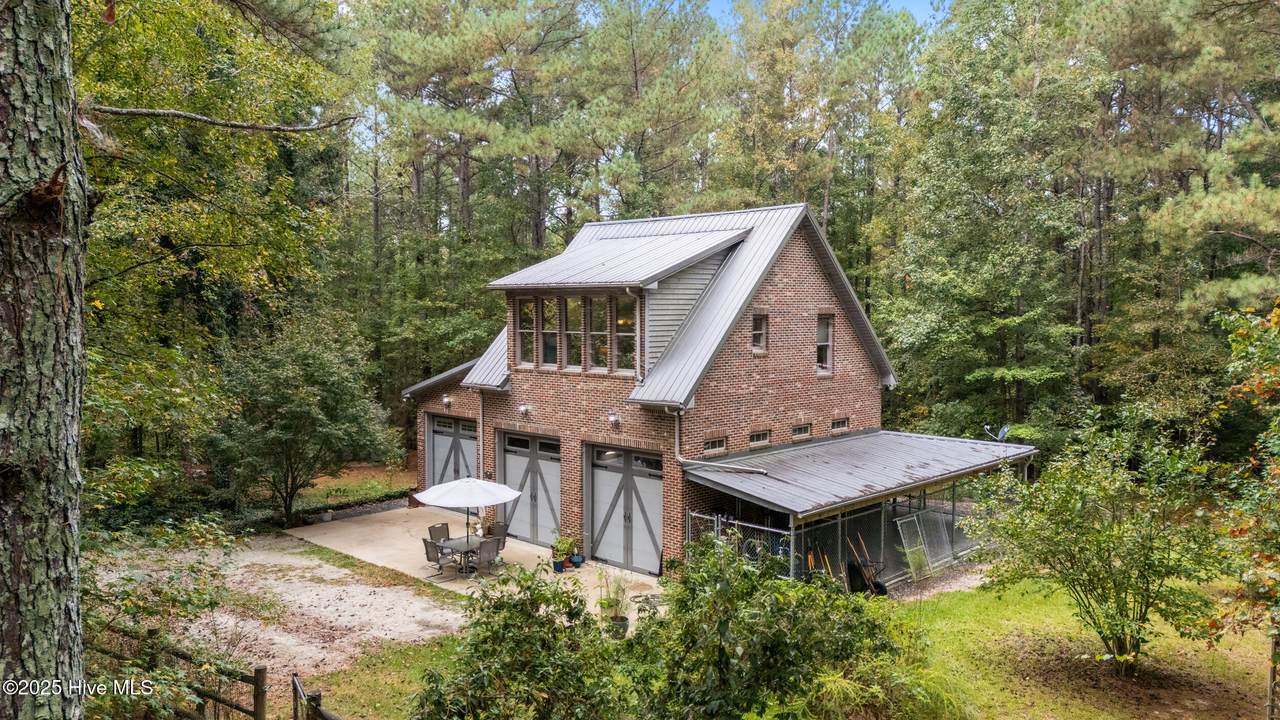 1285 Cool Springs Road - Photo 1