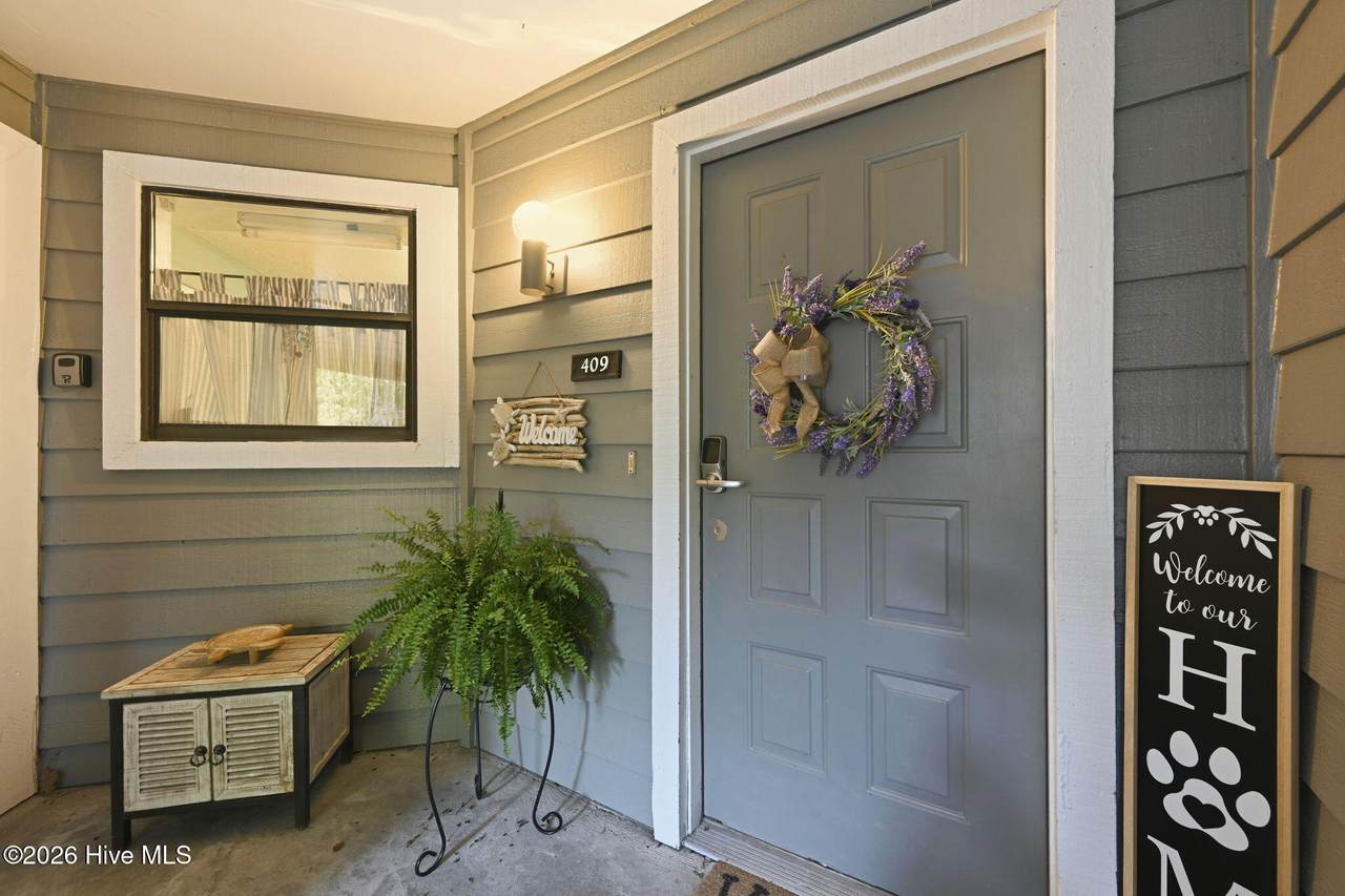 732 Azalea Drive - Photo 1