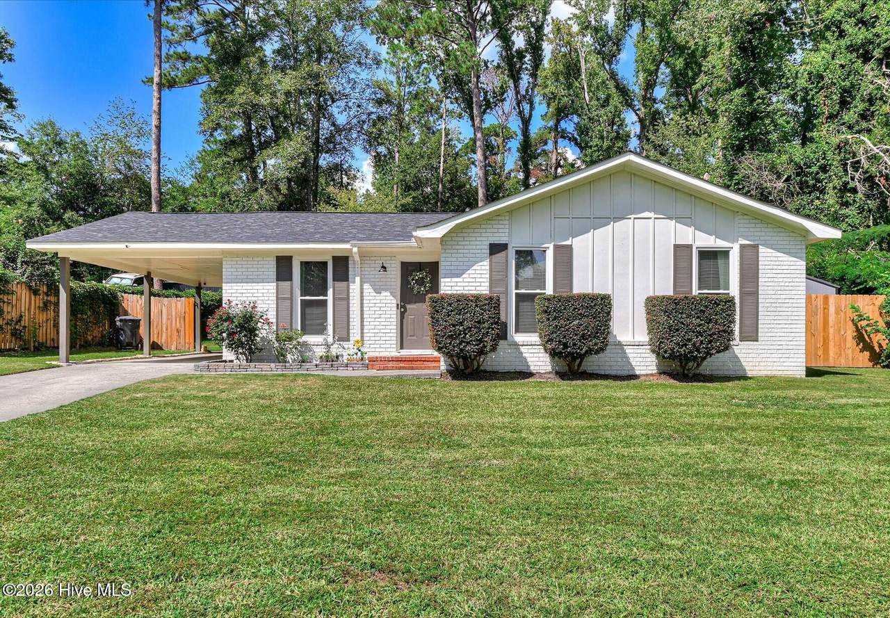 4527 Plantation Road - Photo 1