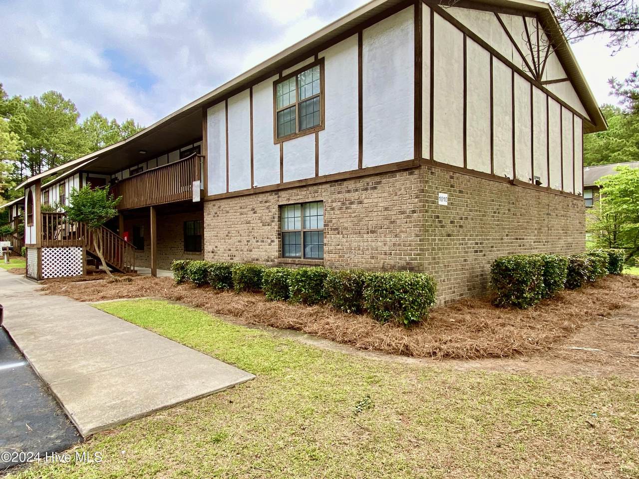 1012 Peed Drive - Photo 1