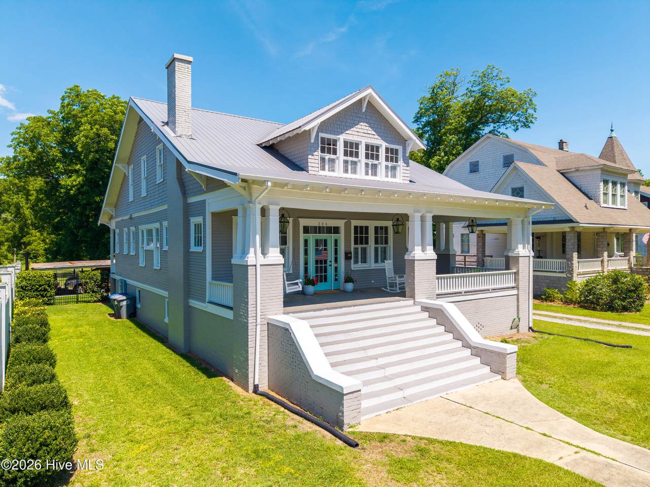 206 King Street - Photo 1