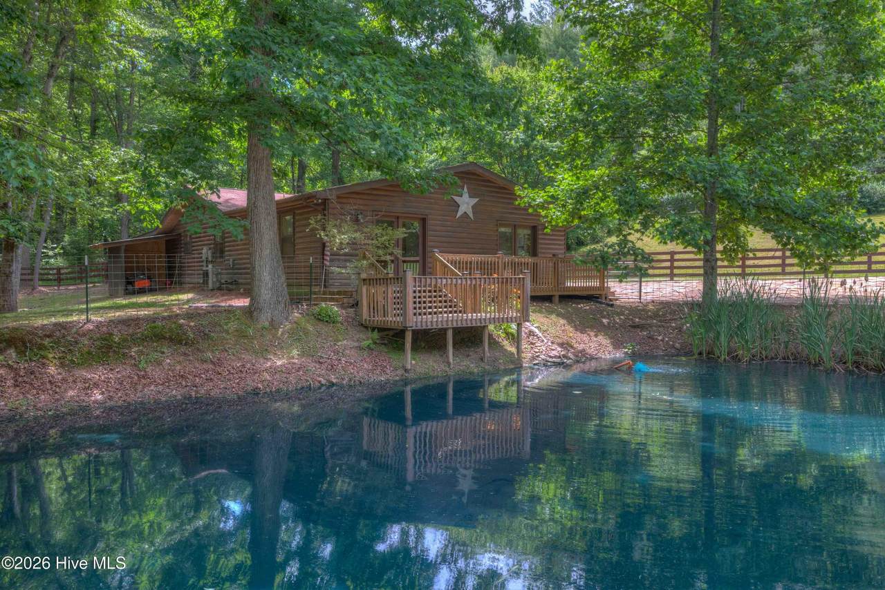 815 Rockridge Road - Photo 1