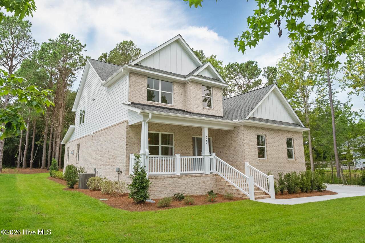 325 Tall Ships Lane - Photo 1