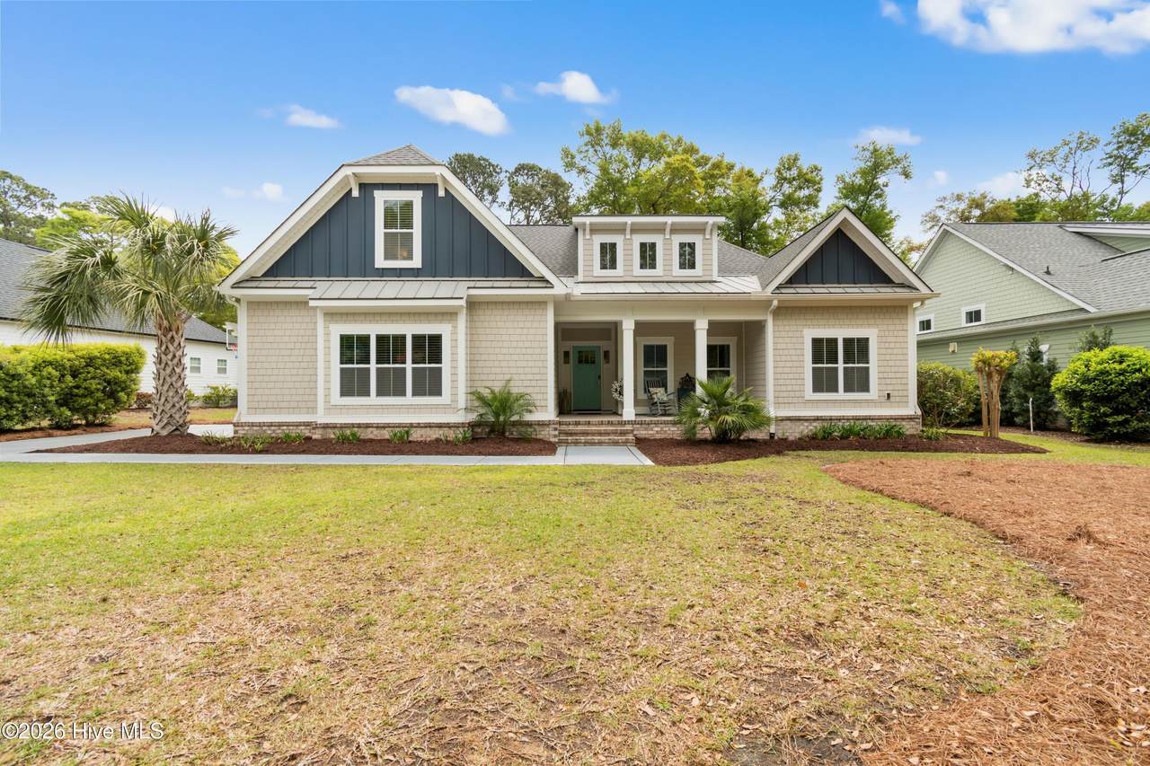 720 Oyster Bay Drive - Photo 1