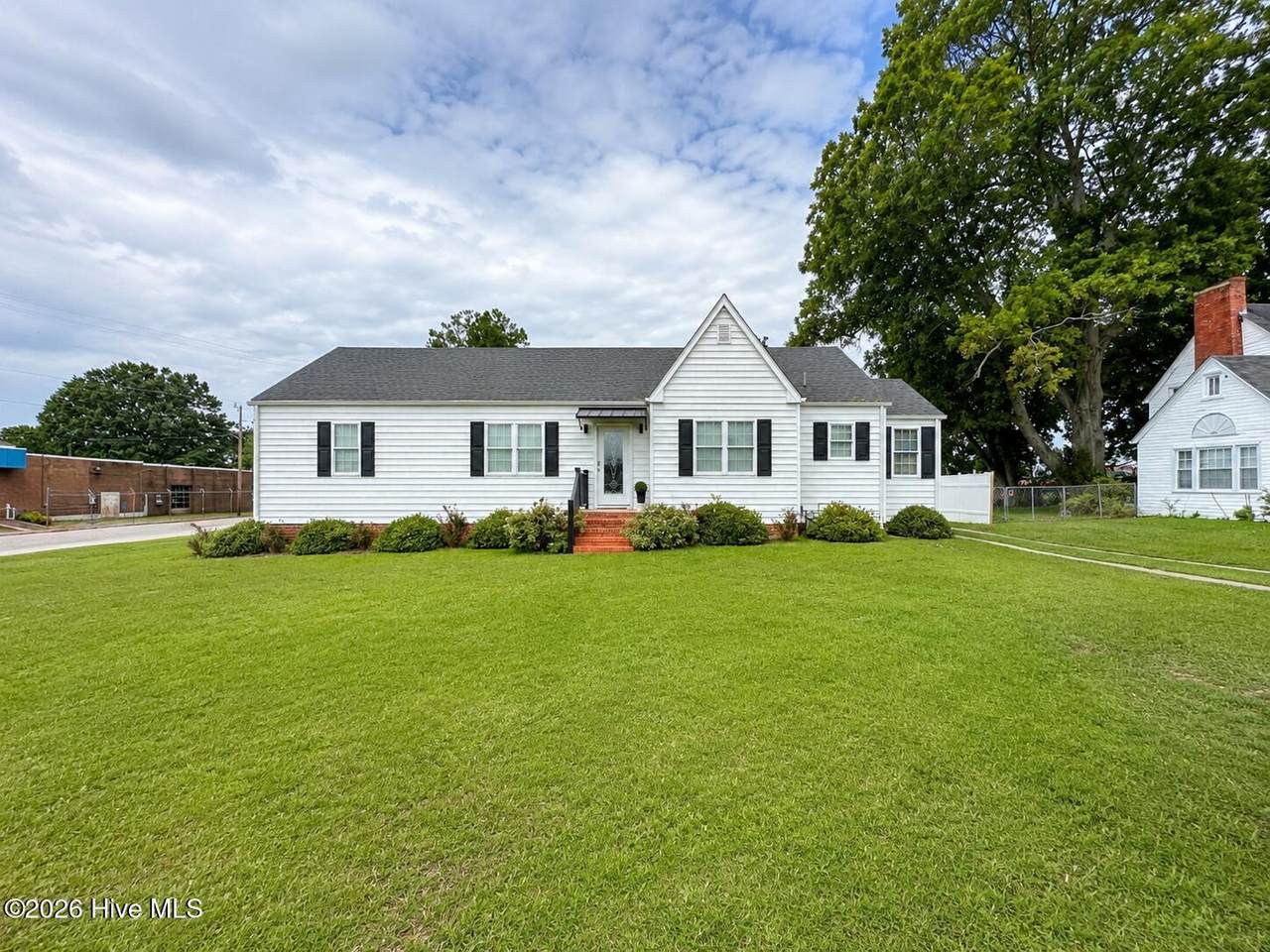 622 Memorial Drive - Photo 1