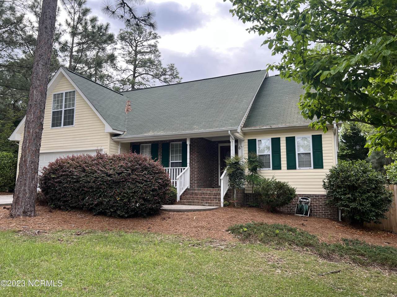 6 Pierce Place - Photo 1
