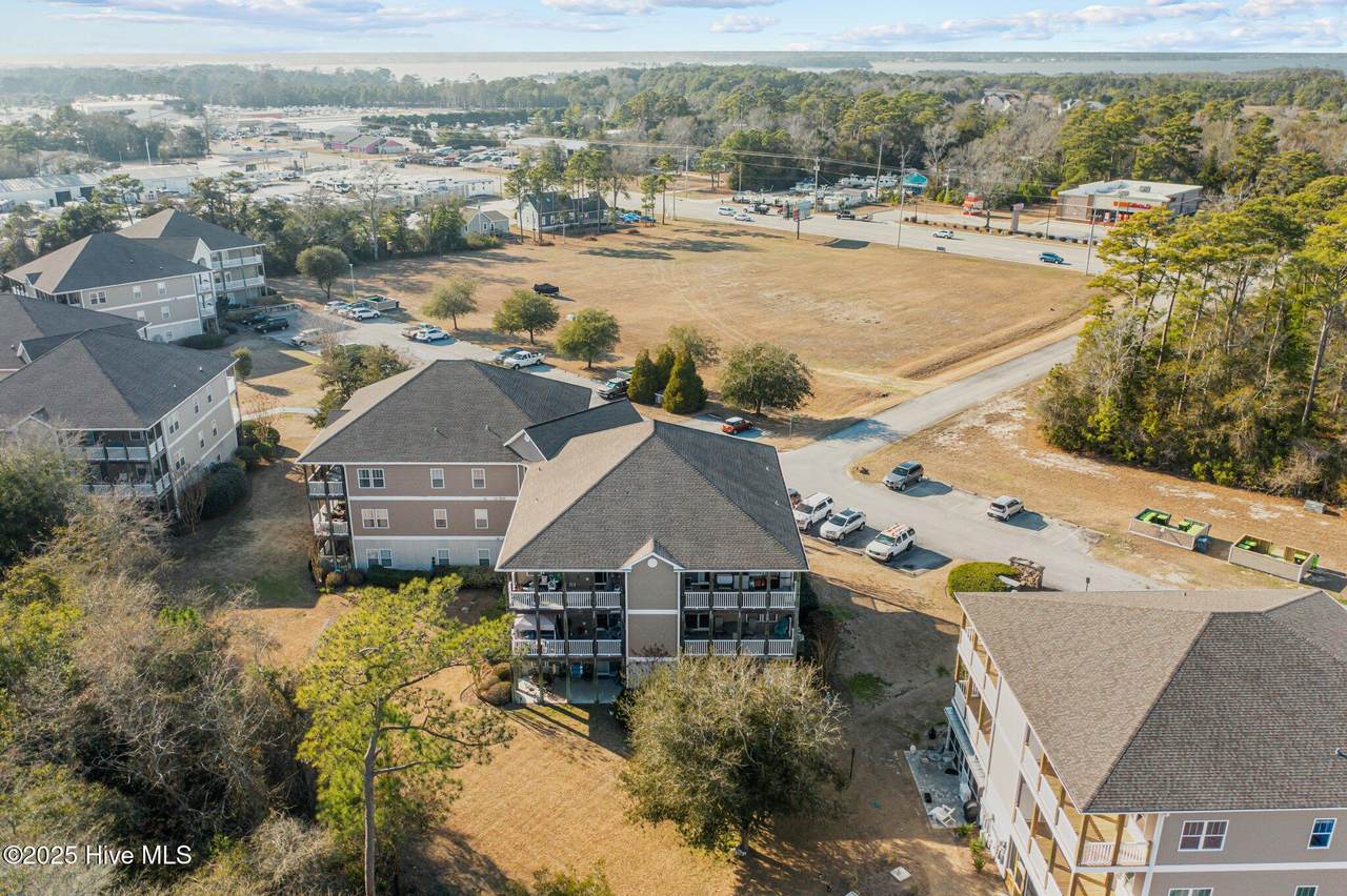 300 Lighthouse Lane - Photo 1