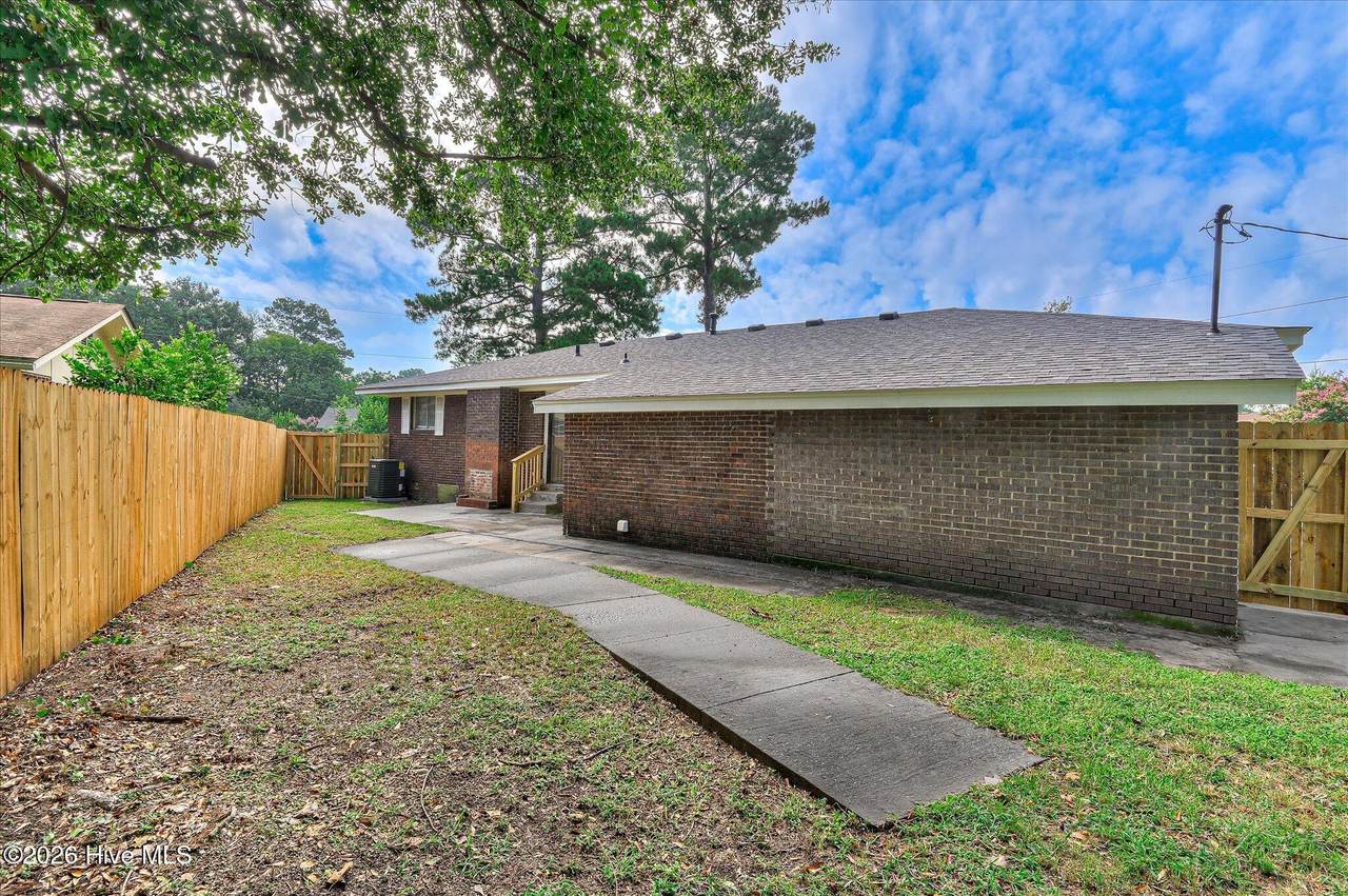 1831 Cottonwood Drive - Photo 1