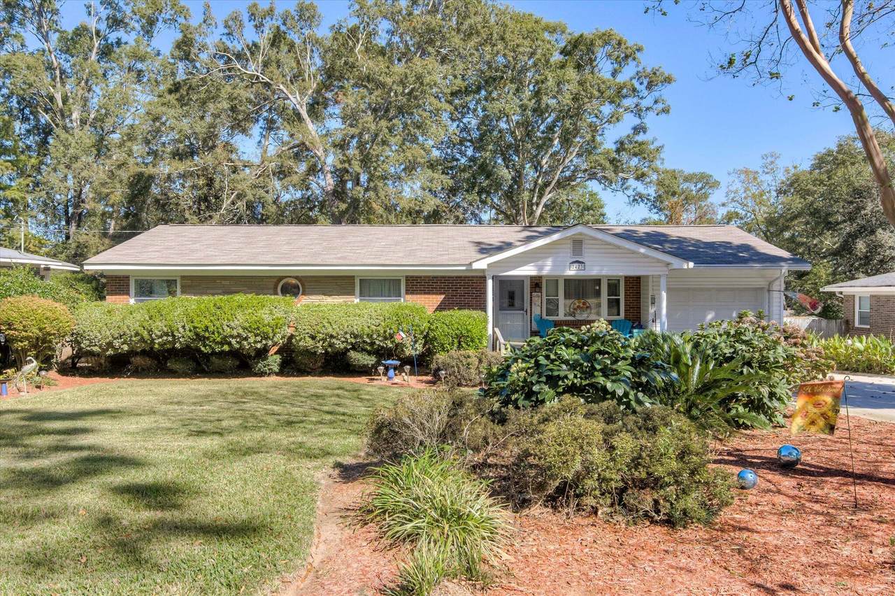 2423 Persimmon Road - Photo 1