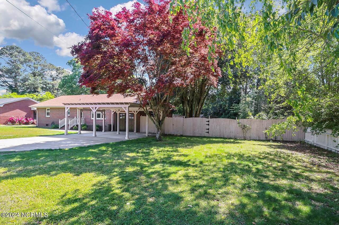 1510 Crescent Drive - Photo 1