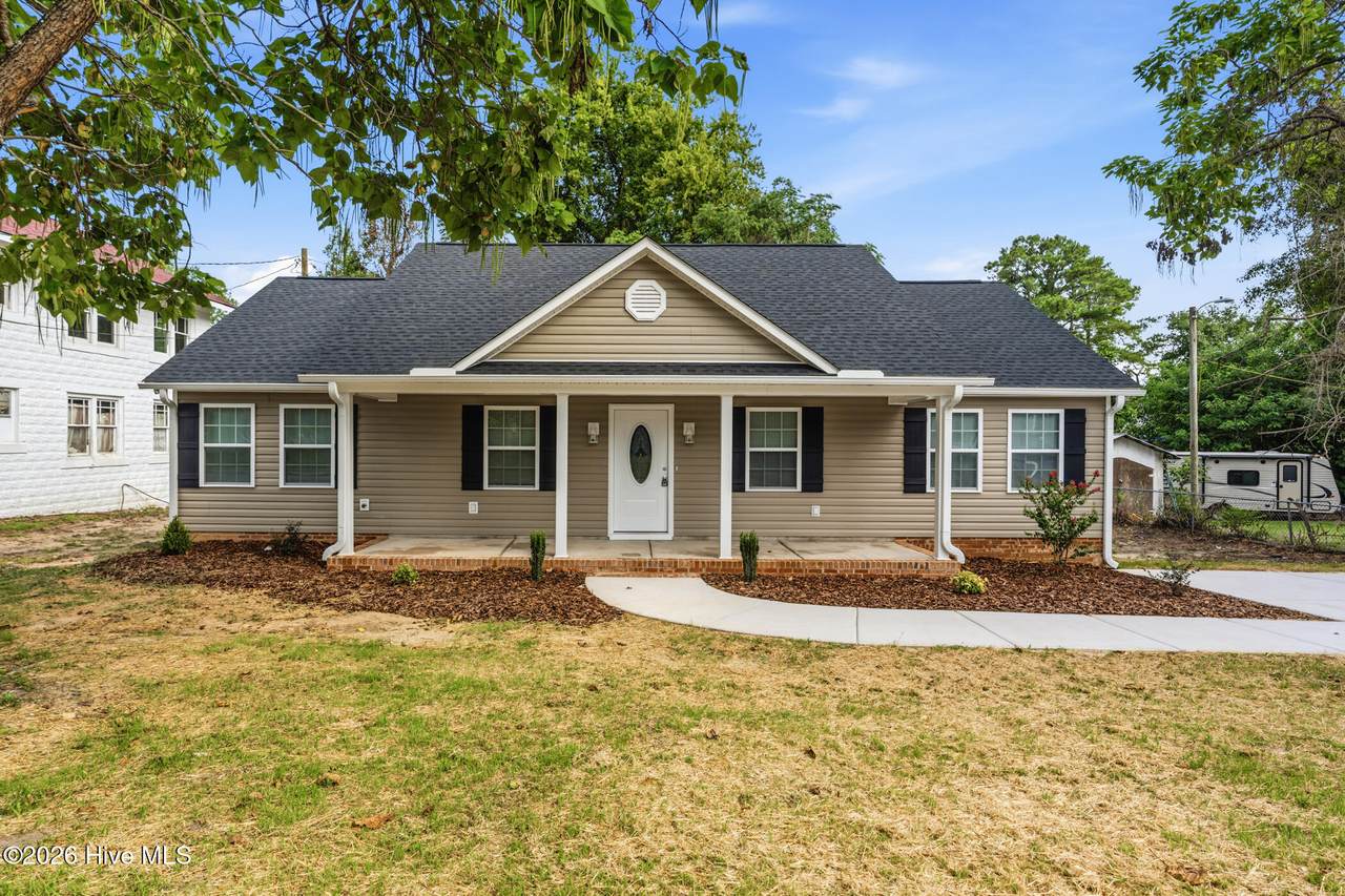 213 Rice Street - Photo 1