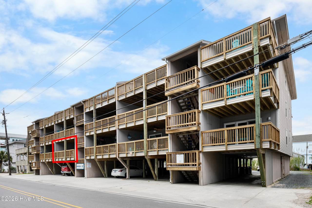 505 Carolina Beach Avenue - Photo 1