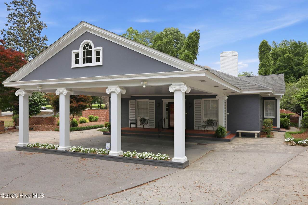 1207 Country Club Drive - Photo 1