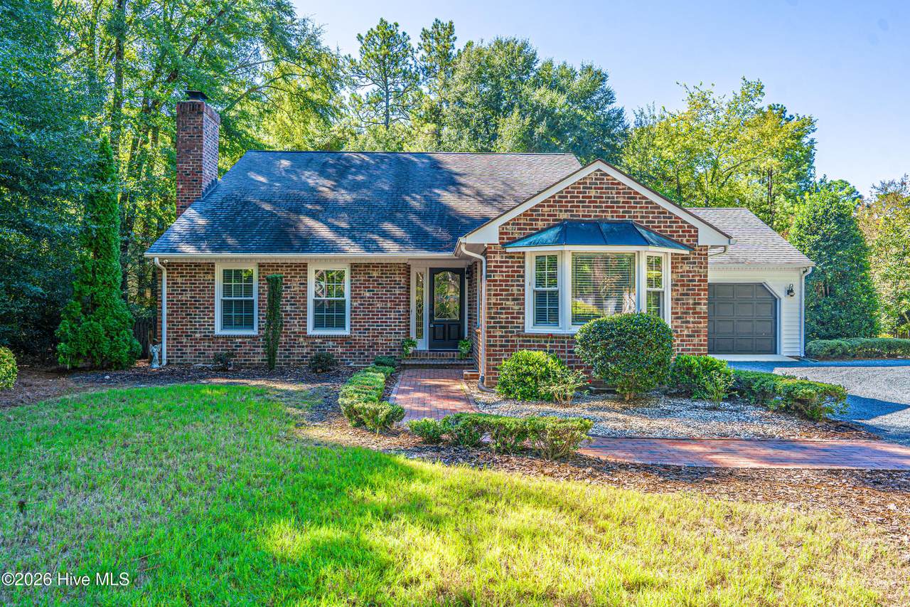 179 Thorne Road - Photo 1