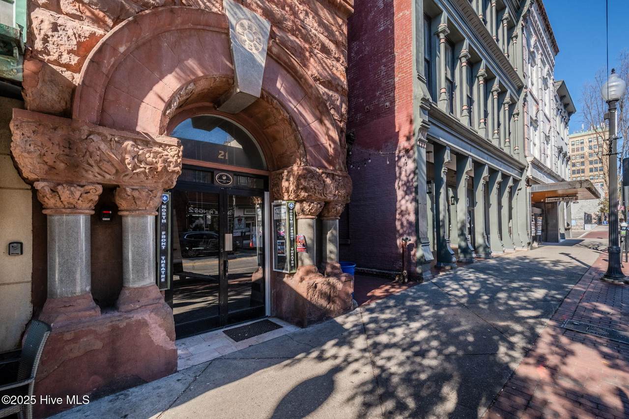21 Front Street - Photo 1