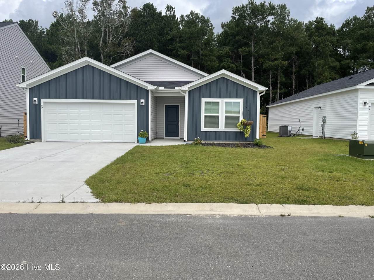 102 Maymont Street - Photo 1