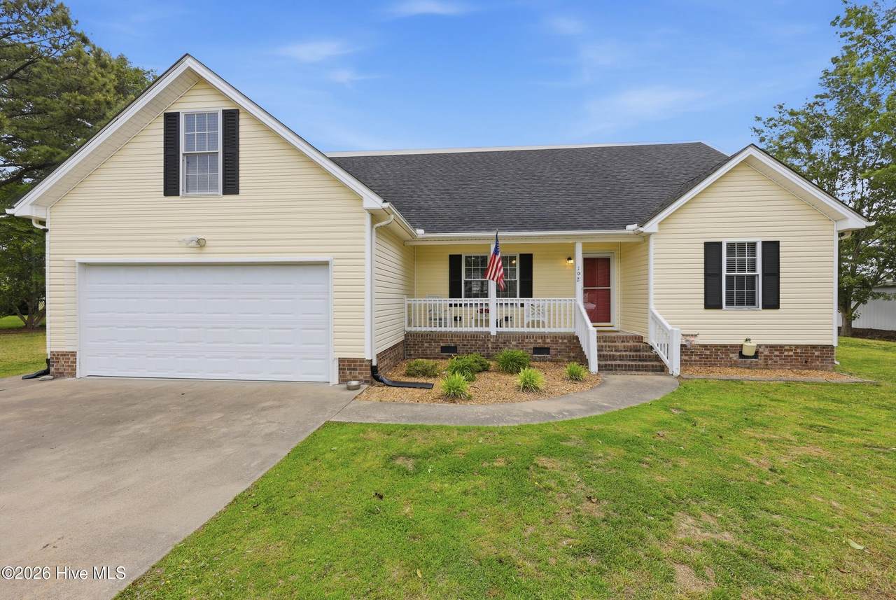 192 Stevenson Drive - Photo 1