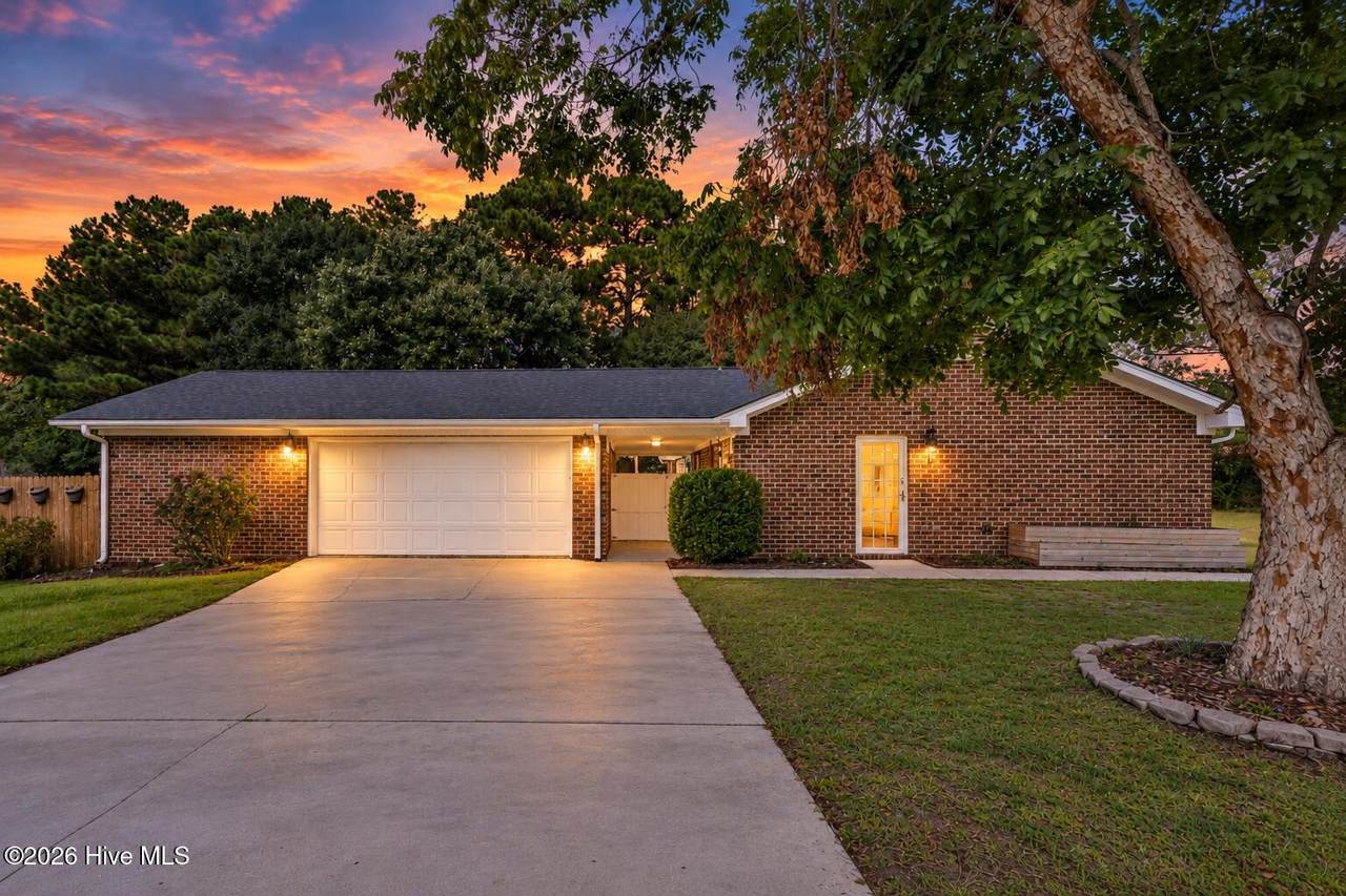1101 Hunting Ridge Road - Photo 1