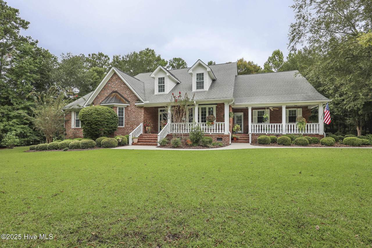 132 Hawkins Landing - Photo 1