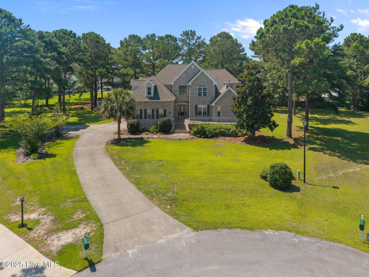 106 Blue Heron Circle - Photo 1