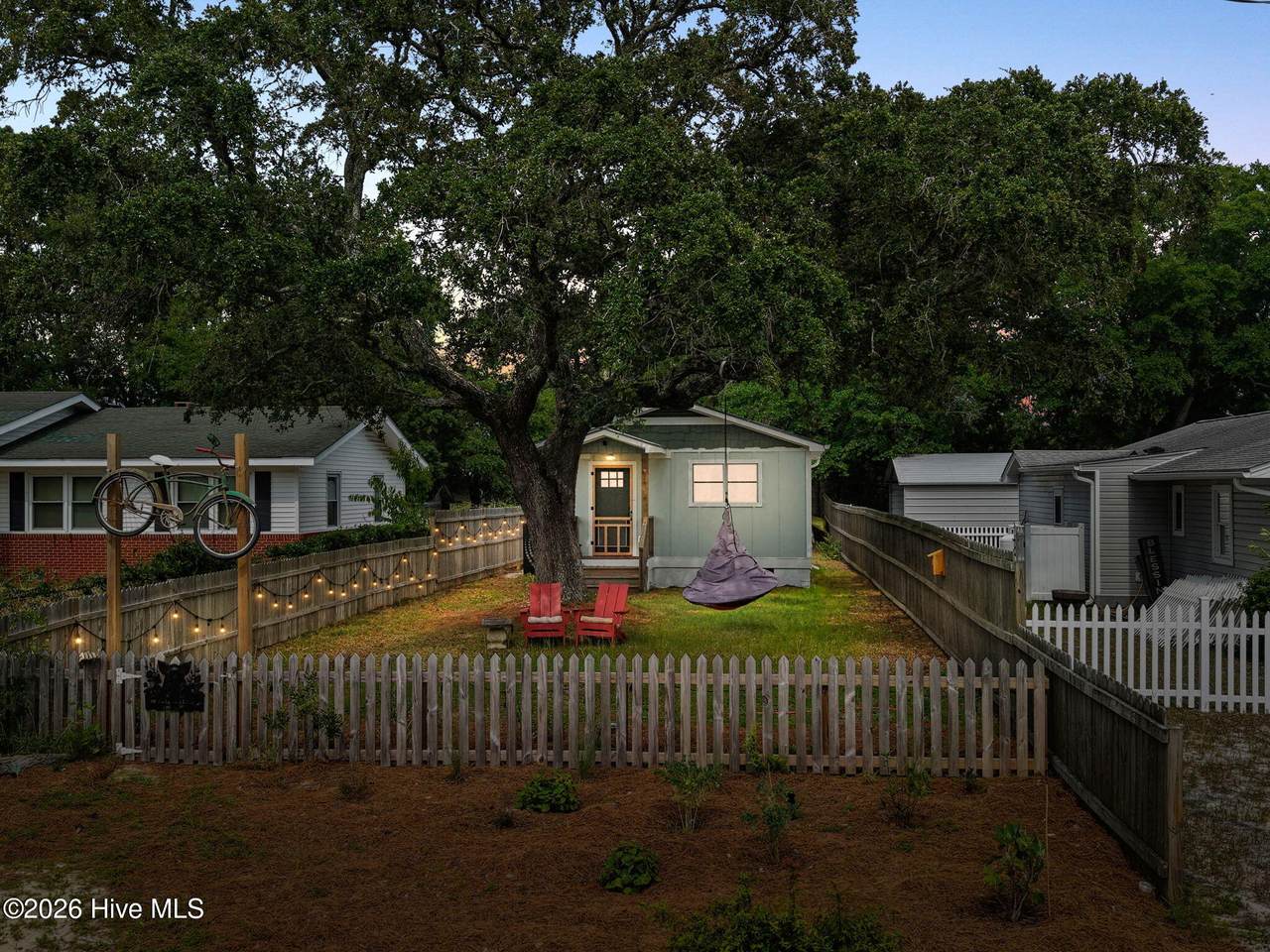 908 Lord Street - Photo 1
