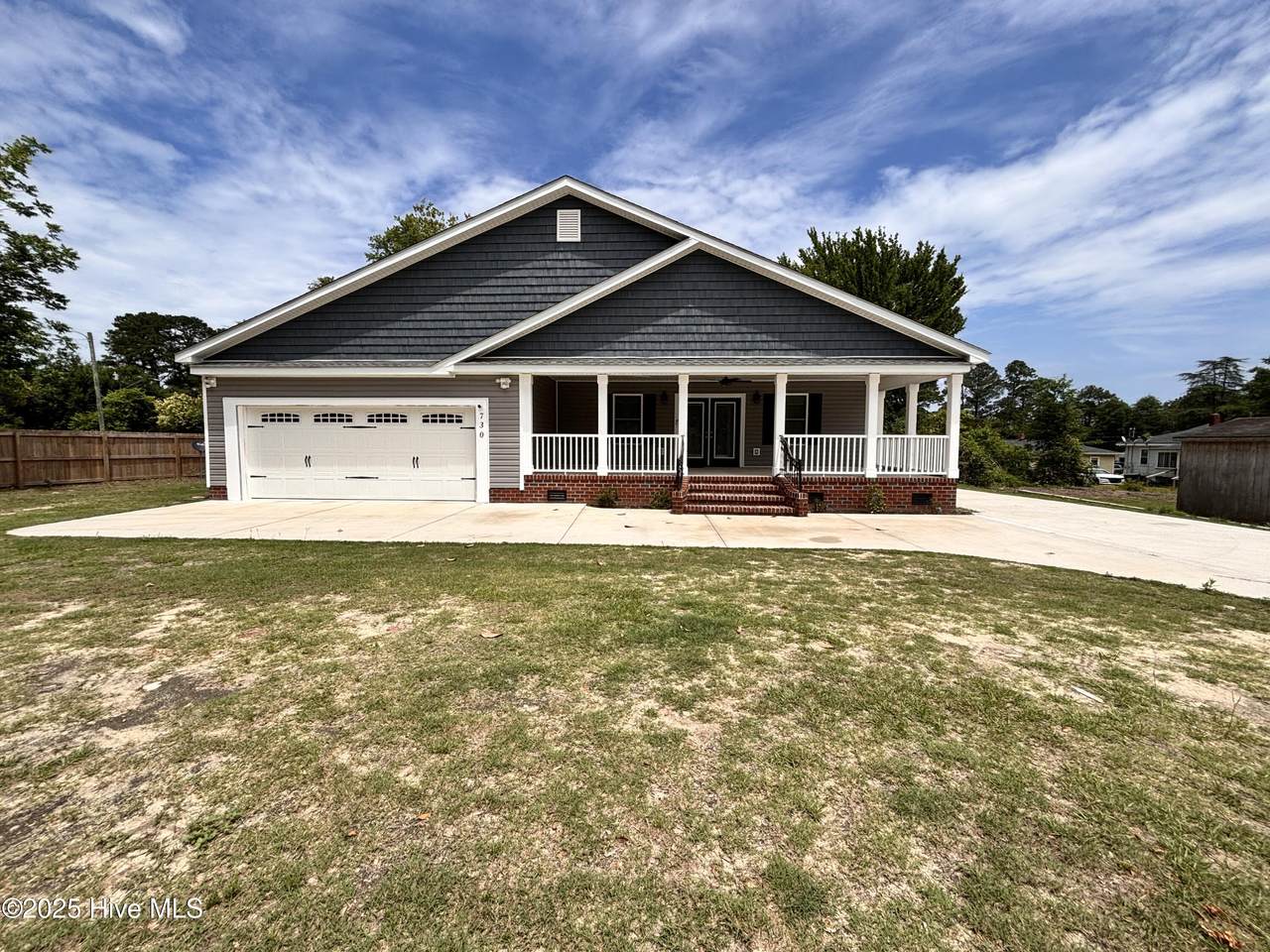 730 Northwest Boulevard - Photo 1