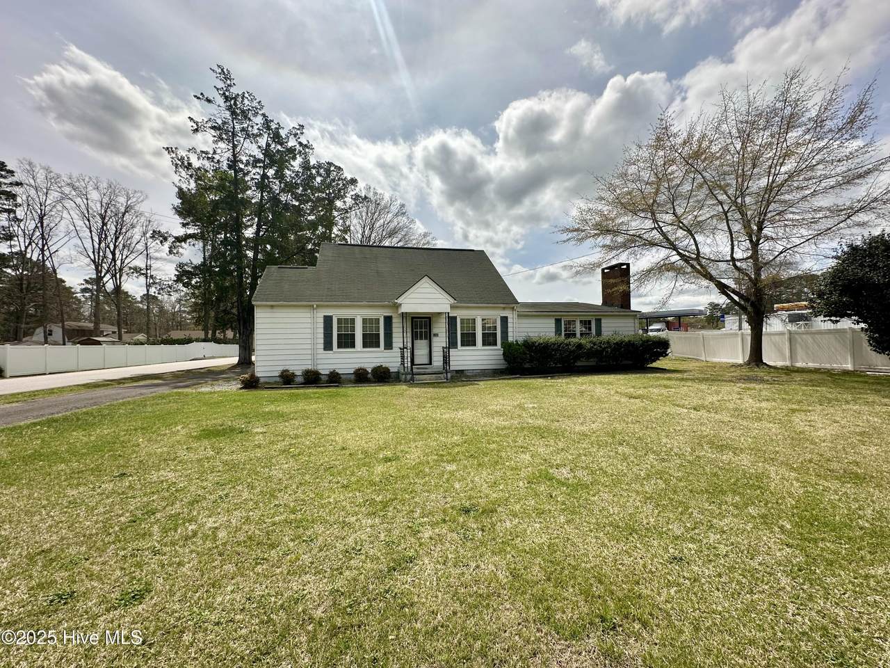 1102 Sterlingworth Street - Photo 1