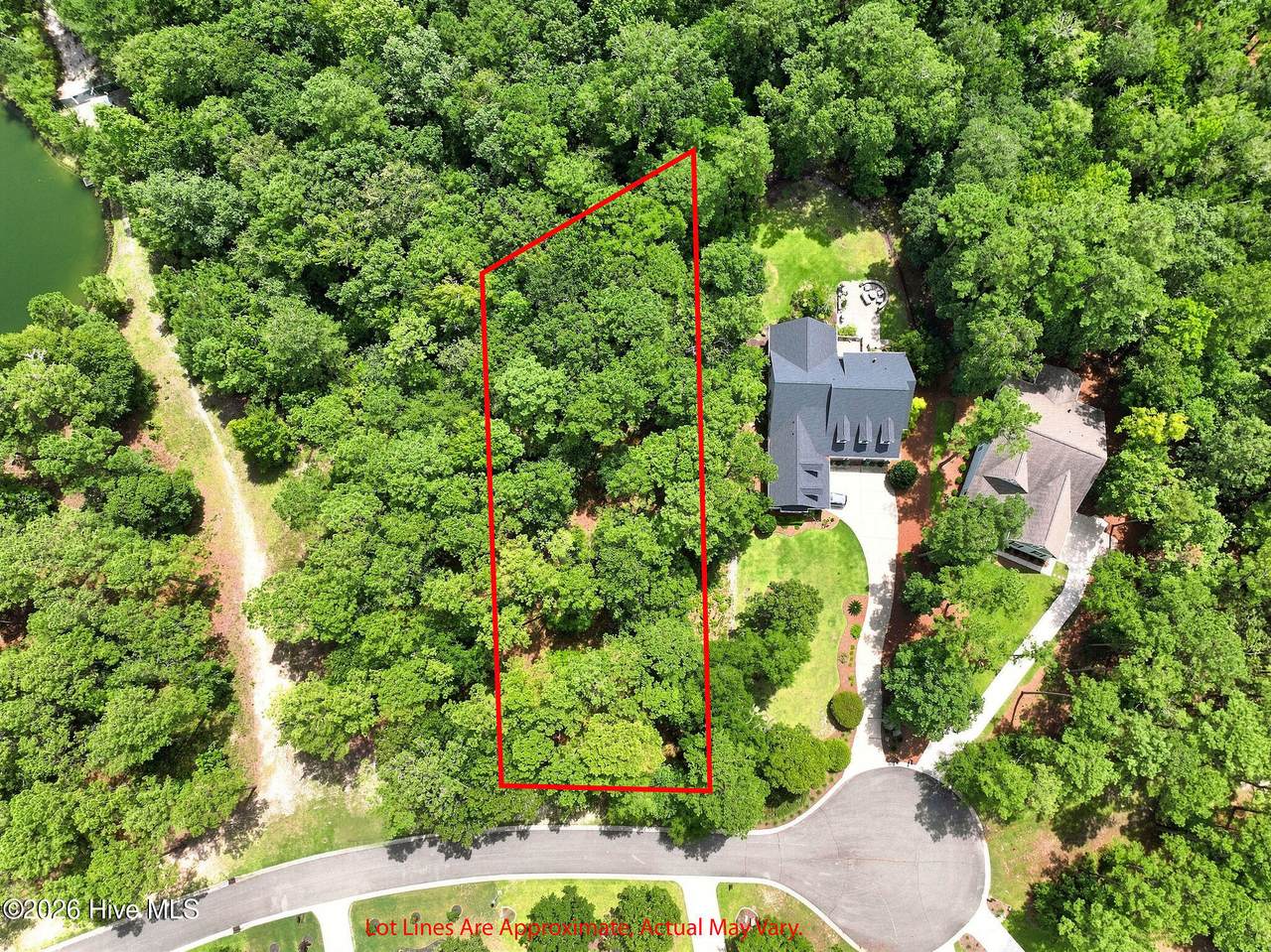 499 Hearthside Drive - Photo 1