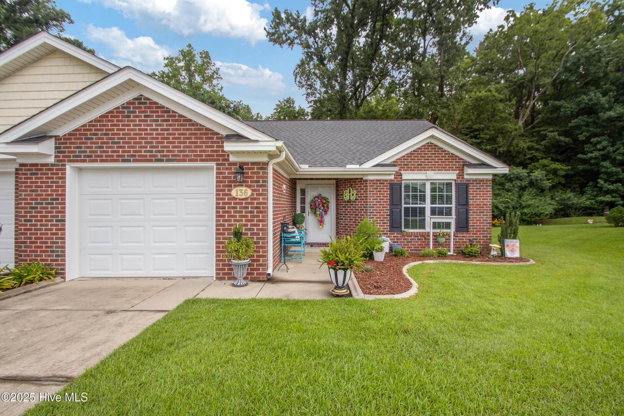 136 Oxford Drive - Photo 1