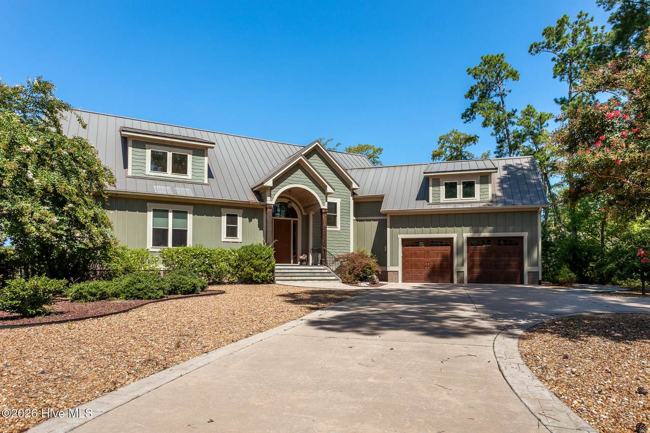 114 Robert Court - Photo 1