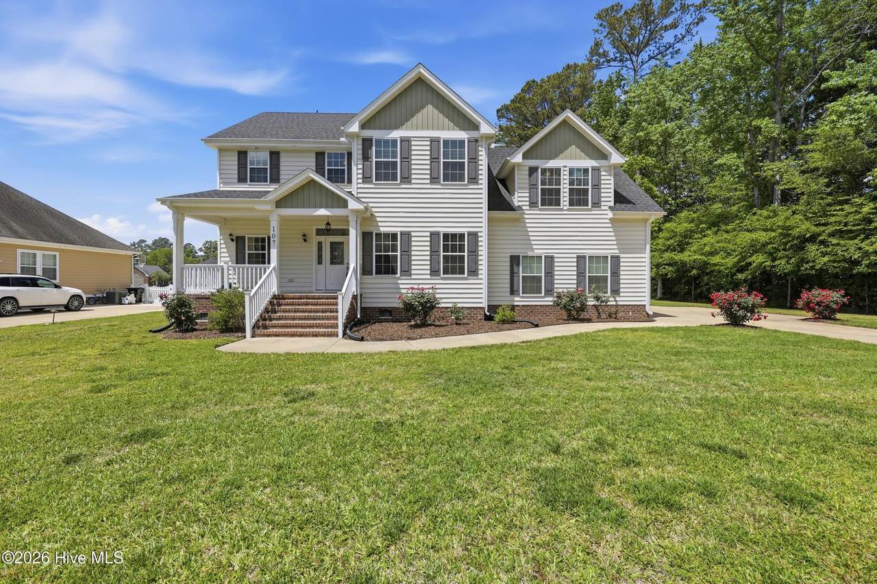 107 Golf Club Drive - Photo 1