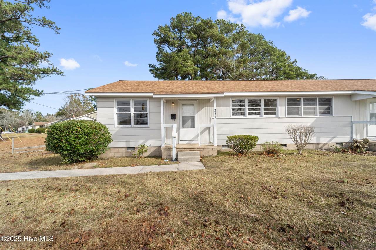 2272 Onslow Drive - Photo 1