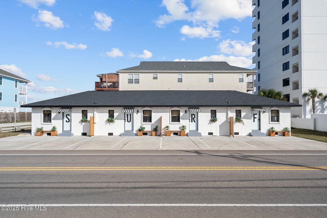 1603 Lake Park Boulevard - Photo 1