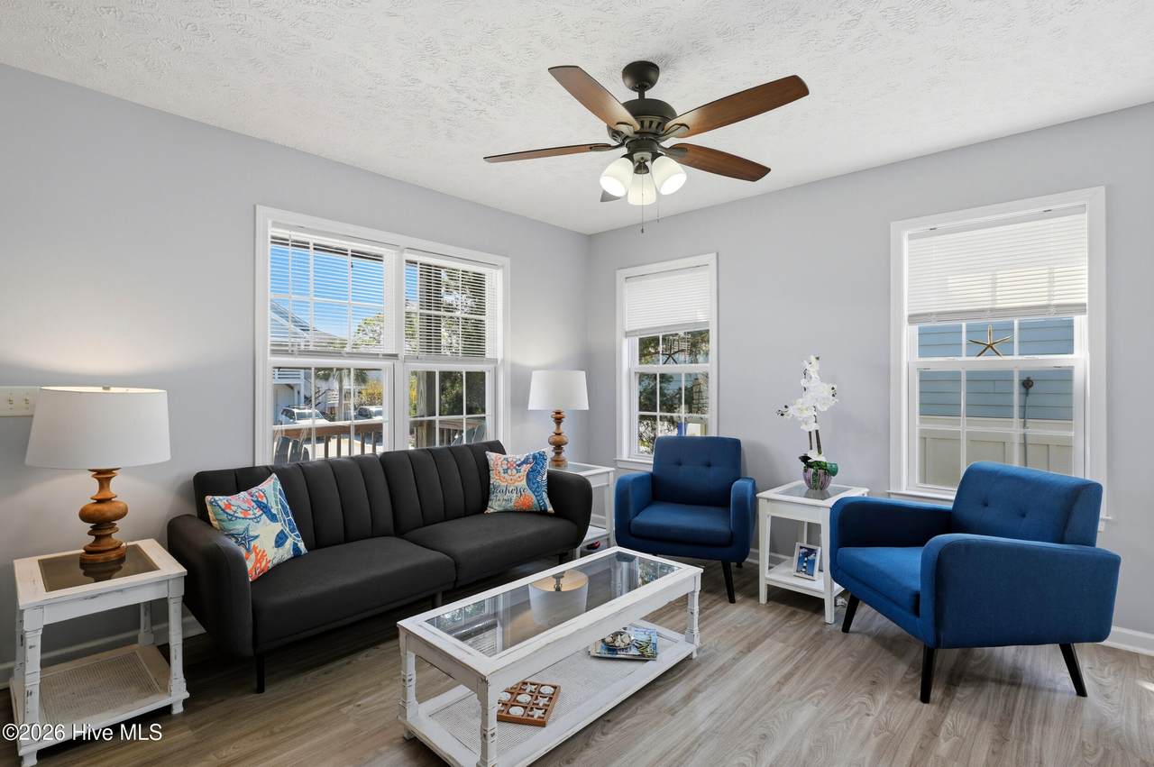 410 Greenville Avenue - Photo 1