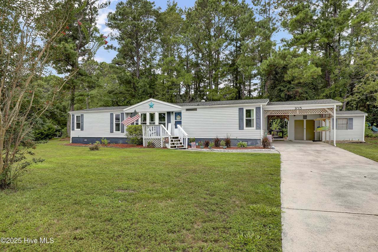 105 Navy Court - Photo 1